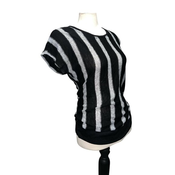 Tutta Bella Black & Gray Striped Short Sleeve Lightweight Knit Top Sz XL Womens - Picture 1 of 10